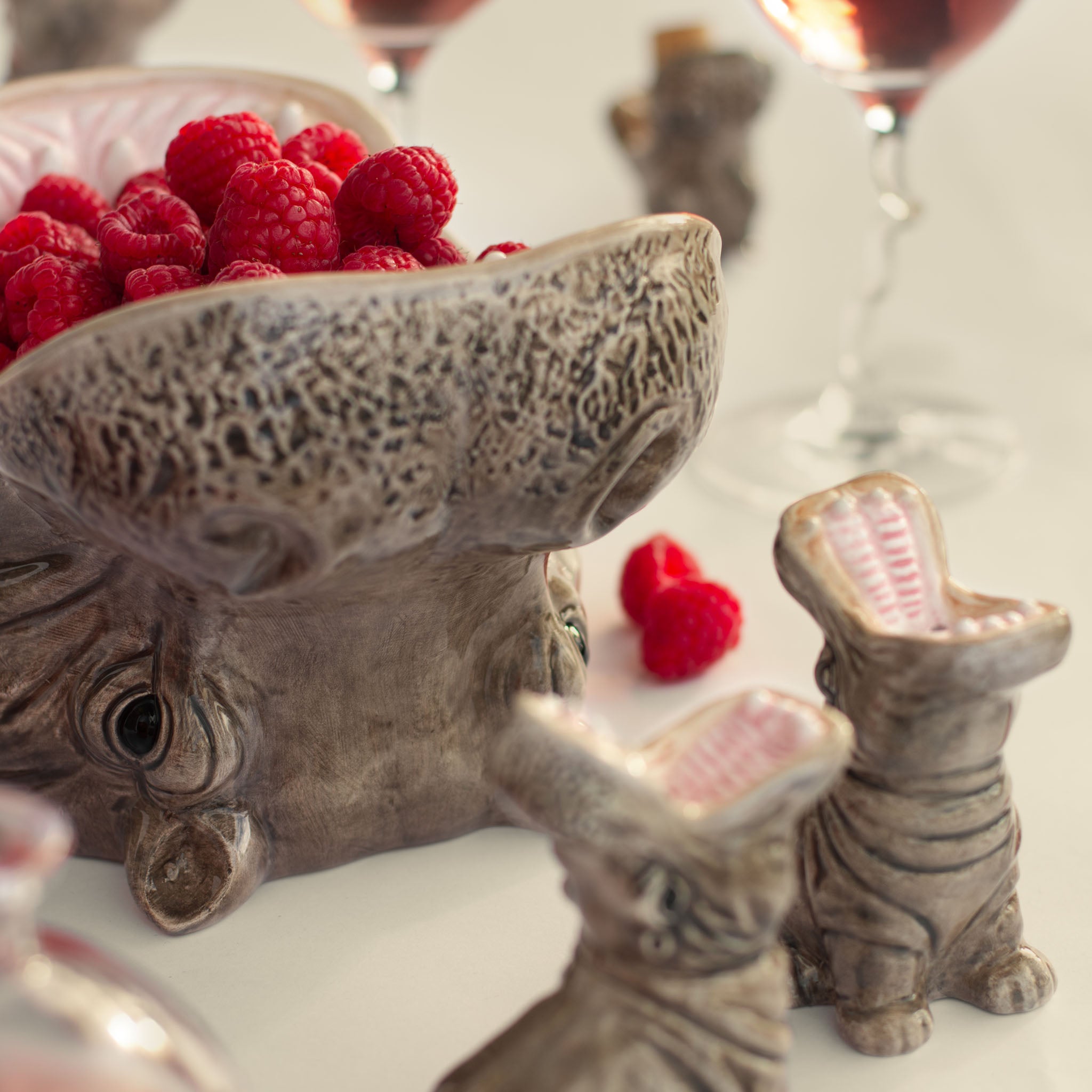 Schale und  Salz- und Pfefferstreuer aus der Hungry Hippos Kollektion