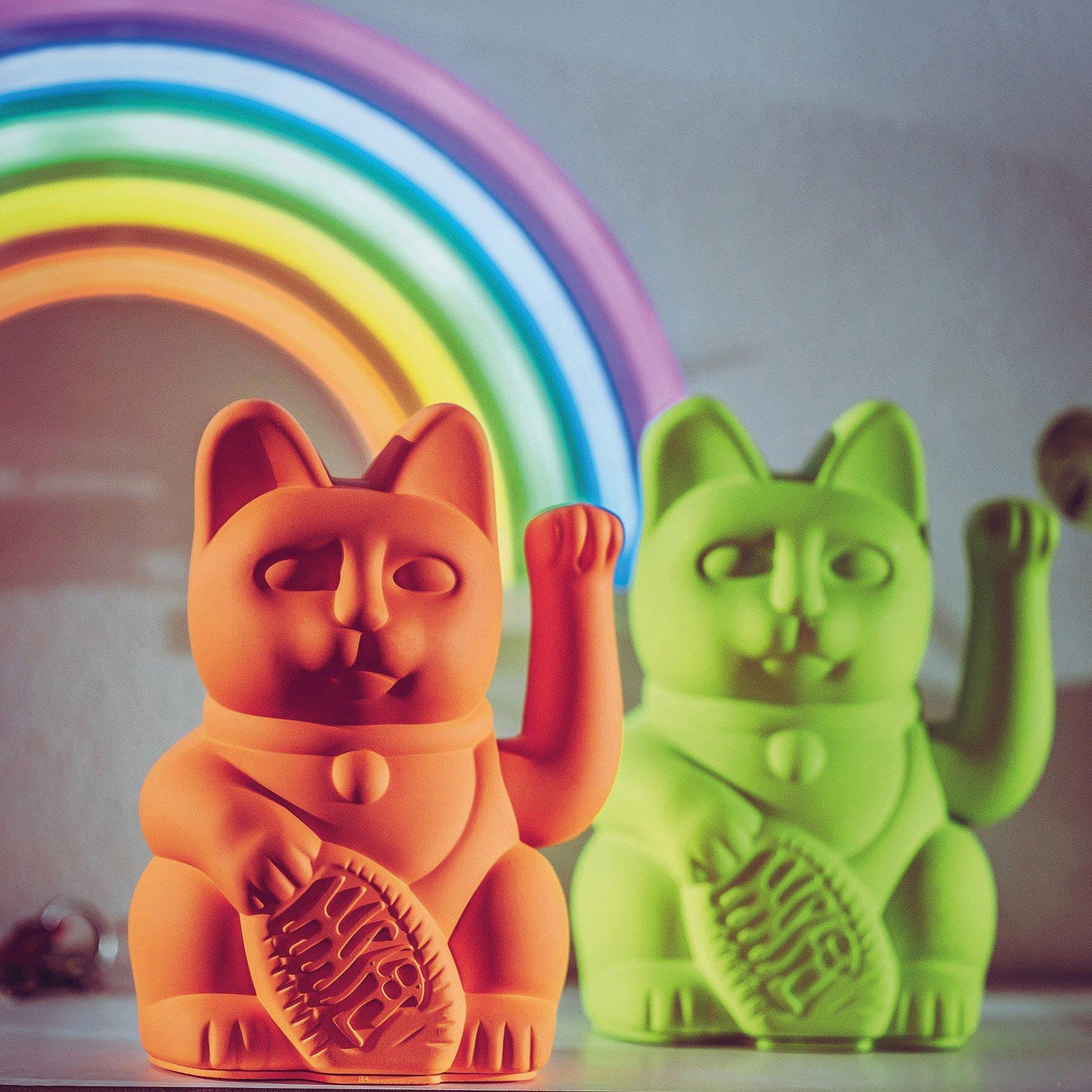 Winkekatze Neon Orange Moodbild