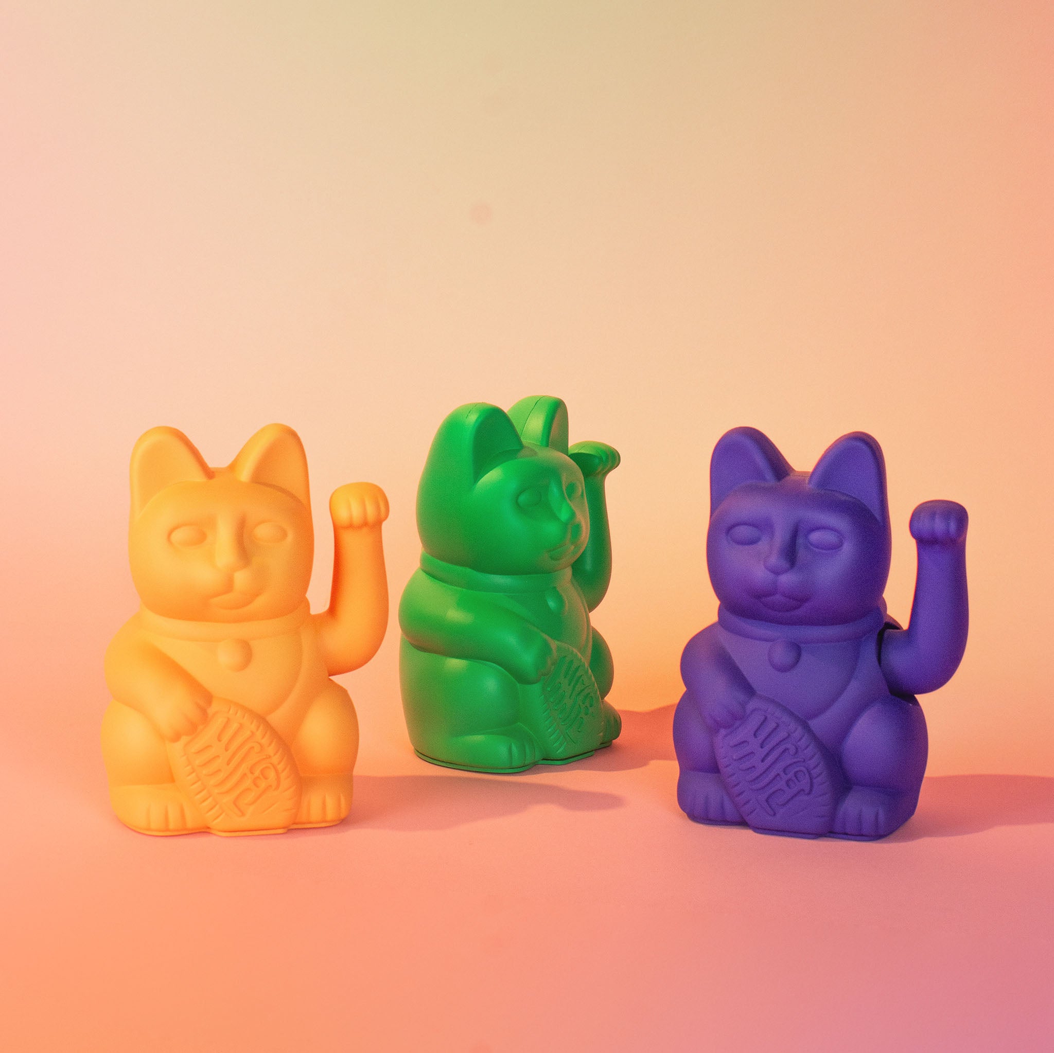 Winkekatze Leuchtendgrün Moodbild