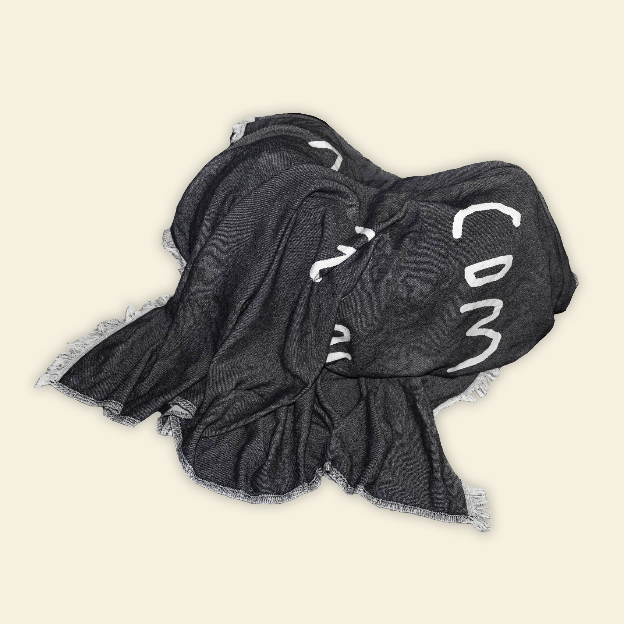 Wolldecke"My Comfort Zone" aus der Cozy Home Collection by Johanna Schwarzer x Donkey